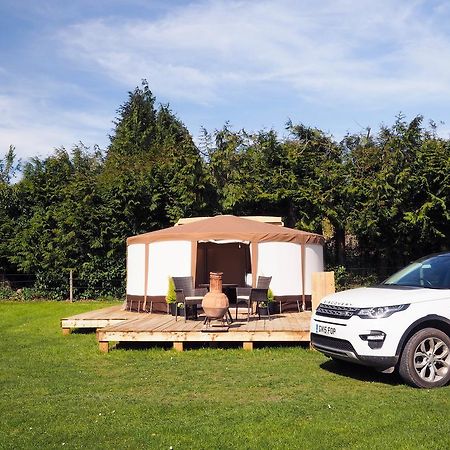 Old Dairy Farm Glamping Hotel Emsworth Buitenkant foto