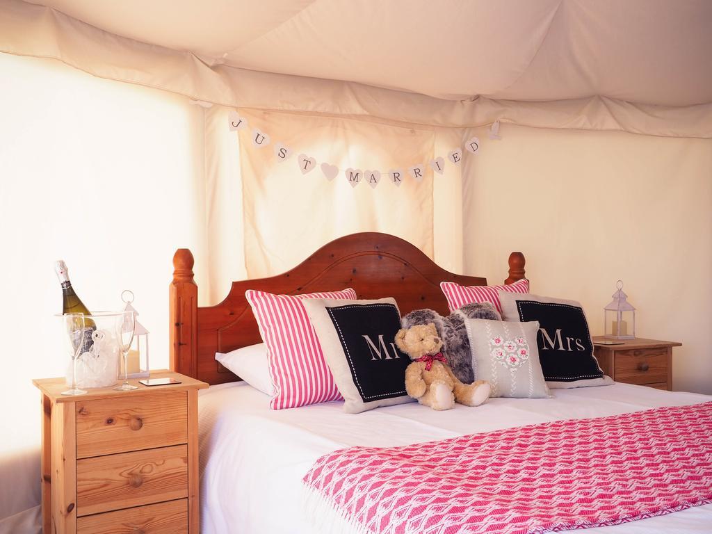 Old Dairy Farm Glamping Hotel Emsworth Buitenkant foto