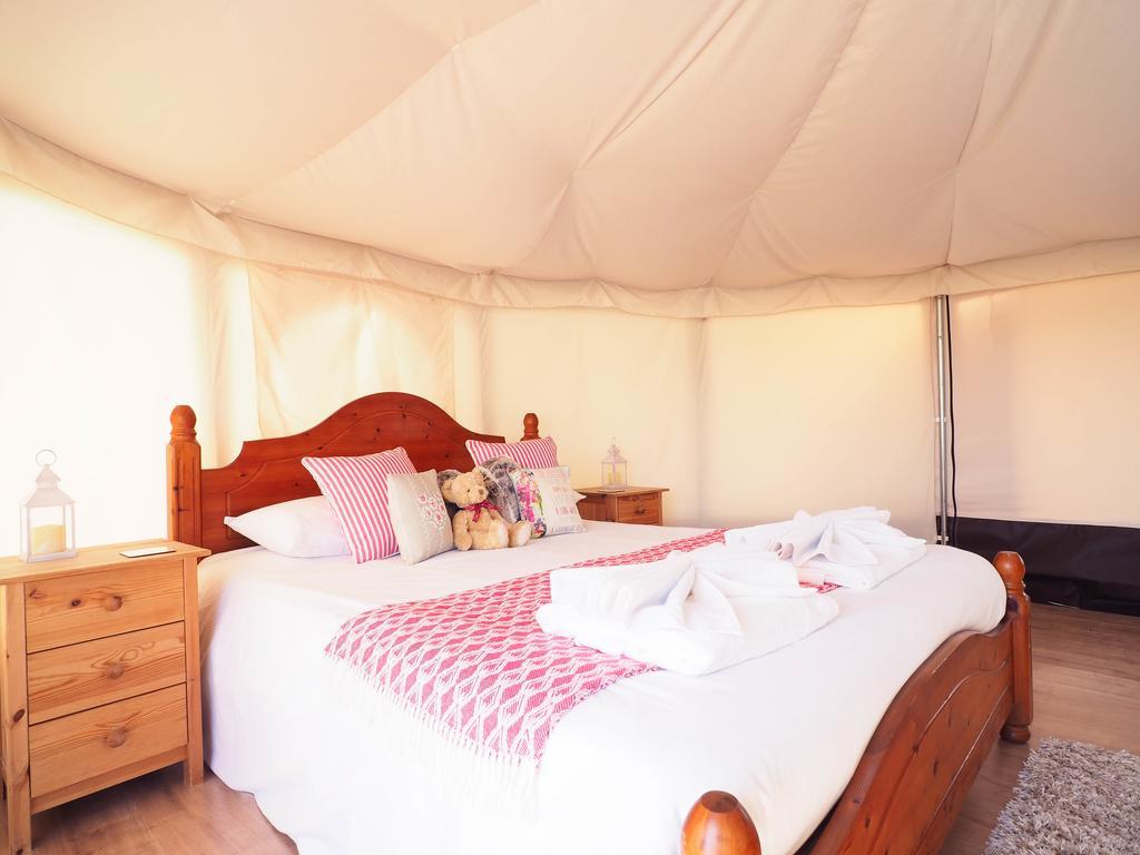 Old Dairy Farm Glamping Hotel Emsworth Buitenkant foto