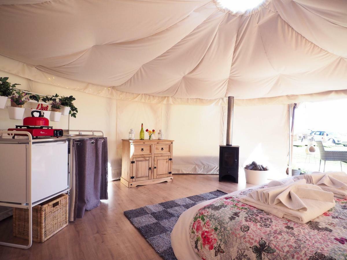 Old Dairy Farm Glamping Hotel Emsworth Buitenkant foto